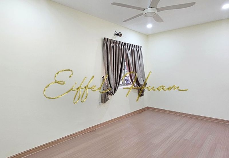 Well Renovated Spacious Double Storey Semi-D with Covered Side Land @ Taman Guan Joo Seng