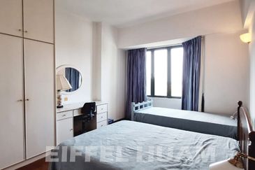 Silverton Condominium (Menara Perak)