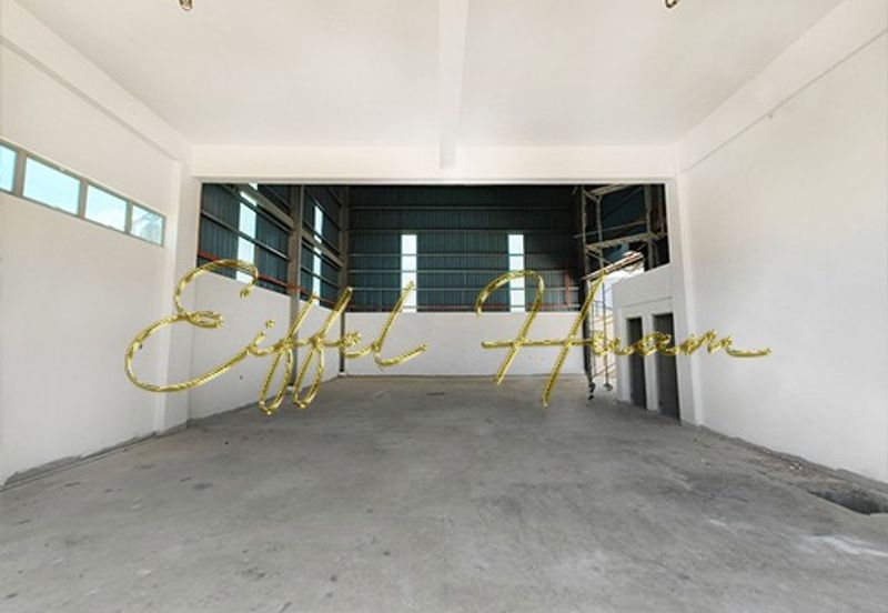 3 Storey Bungalow Light Industrial Visible from North-South Expressway