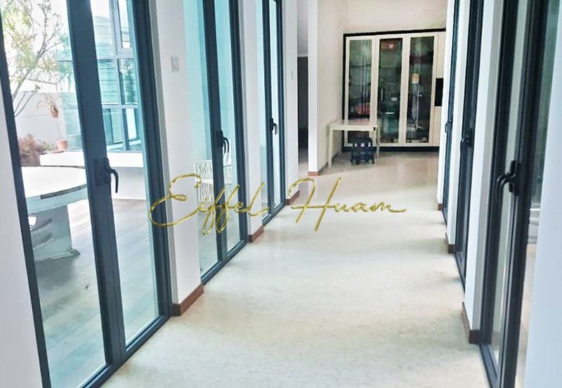 3 Storey Modern Bungalow in quiet neighbourhood @ Pulau Tikus