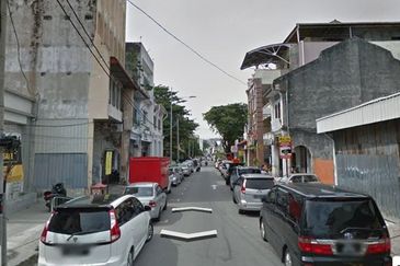 HERITAGE 3.5 STOREY COMMERCIAL BUILDING FOR SALE @ VICTORIA STREET