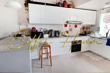 Silverton Condominium (Menara Perak)