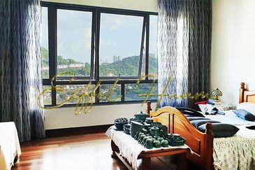 Infinity Beachfront Super Condominium