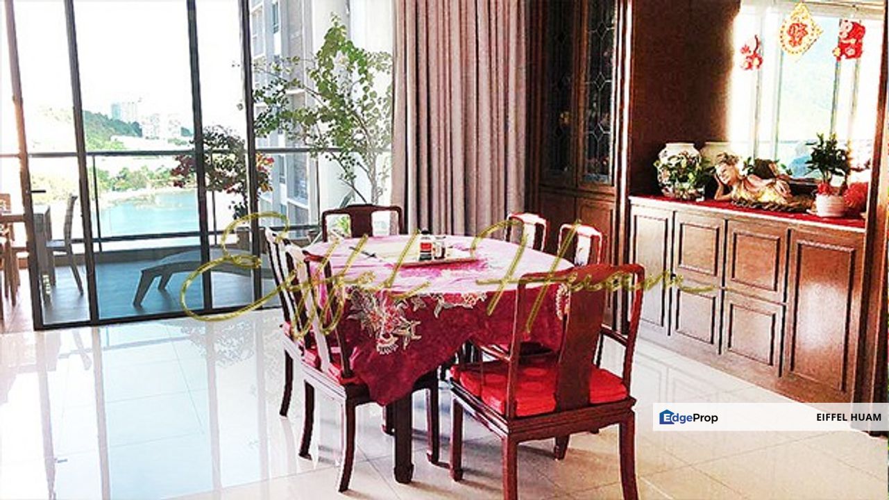 Beachside Condo with Breathtaking Views, Penang, Tanjung Bungah