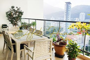 Infinity Beachfront Super Condominium