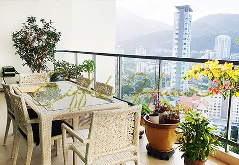 Infinity Beachfront Super Condominium