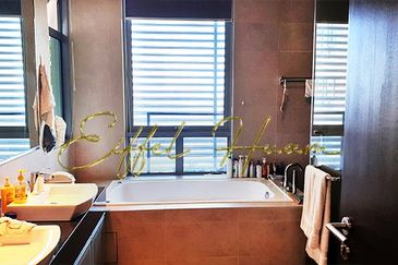 Infinity Beachfront Super Condominium