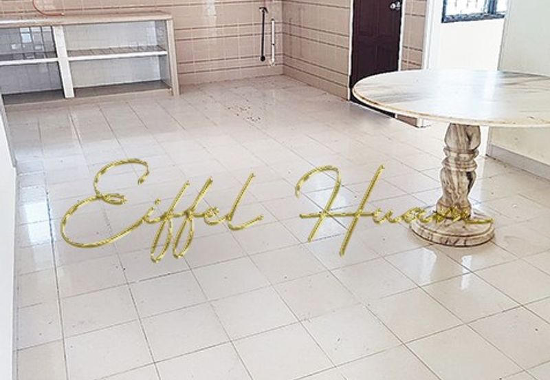 Double Storey Semi-D with Spacious House and Big Land Area