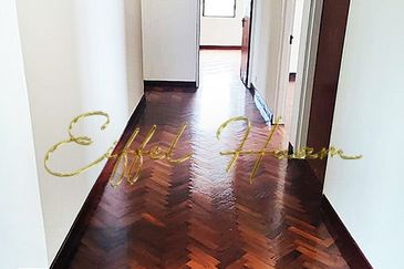 Double Storey Semi-D with Spacious House and Big Land Area