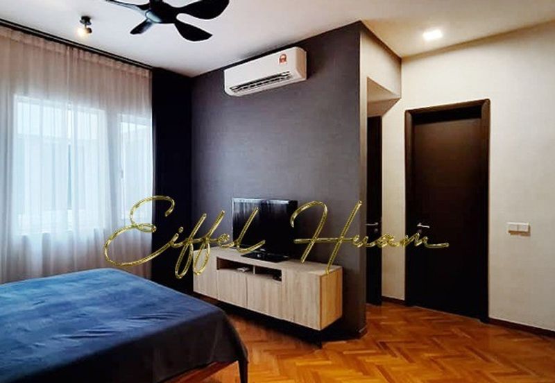 Medan Bayu 2.5 Storey Ariza by the Sea Courtyard Terrace