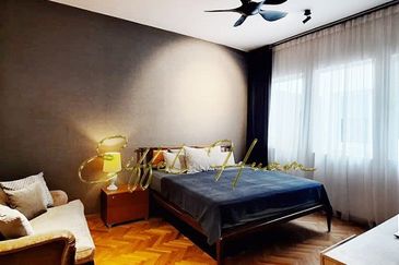 Medan Bayu 2.5 Storey Ariza by the Sea Courtyard Terrace