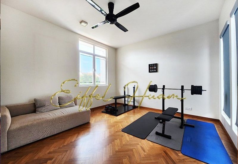 Medan Bayu 2.5 Storey Ariza by the Sea Courtyard Terrace