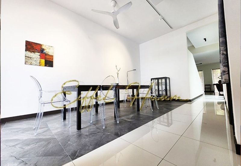 Medan Bayu 2.5 Storey Ariza by the Sea Courtyard Terrace