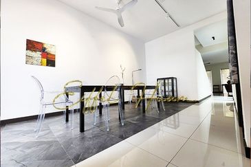 Medan Bayu 2.5 Storey Ariza by the Sea Courtyard Terrace