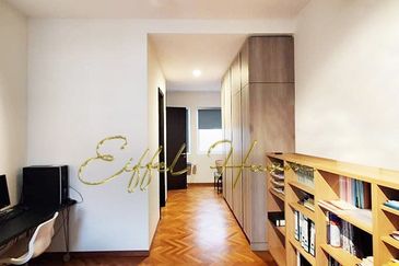 Medan Bayu 2.5 Storey Ariza by the Sea Courtyard Terrace