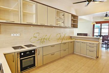 Unique Rare Landed Double Storey Bungalow with Breathtaking Sea View