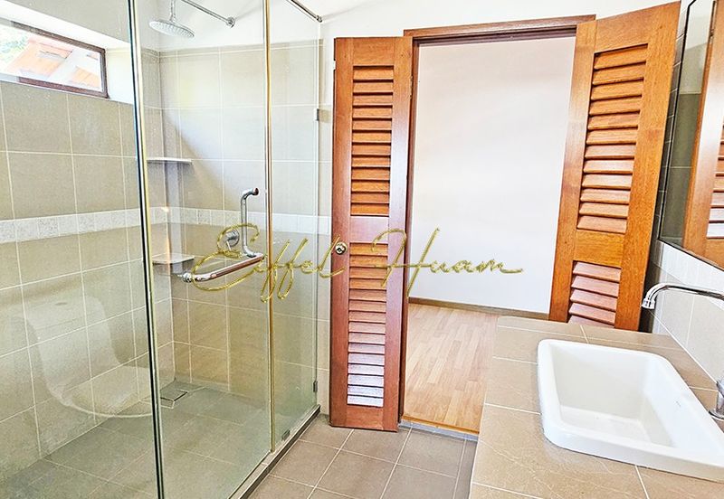 Unique Rare Landed Double Storey Bungalow with Breathtaking Sea View