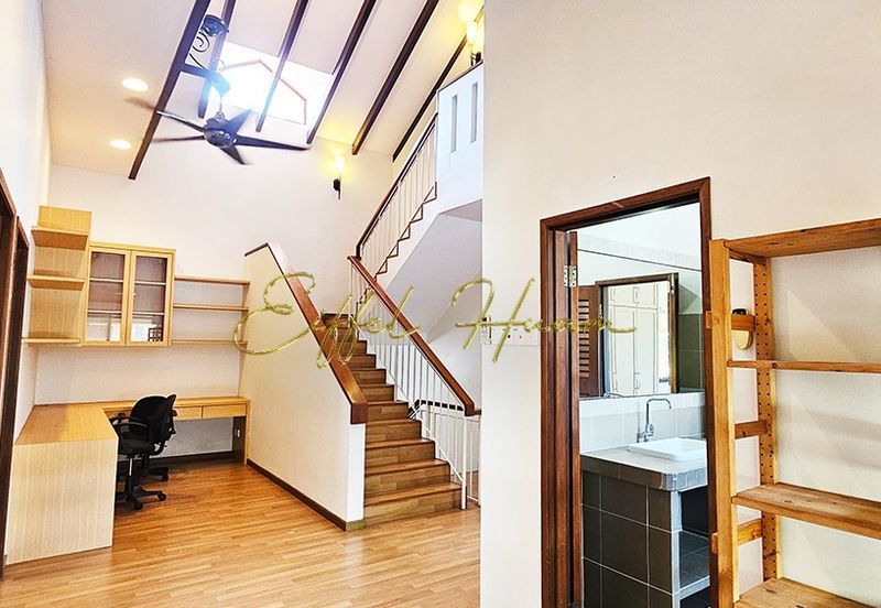 Unique Rare Landed Double Storey Bungalow with Breathtaking Sea View