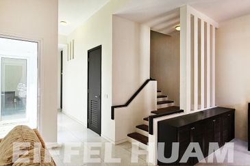 E&O 2.5 STOREY ARIZA COURTYARD TERRACE