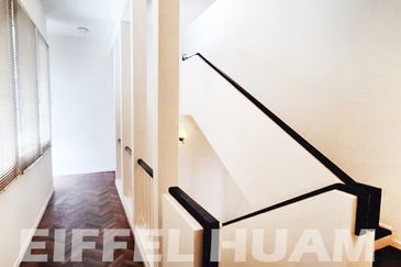 E&O 2.5 STOREY ARIZA COURTYARD TERRACE