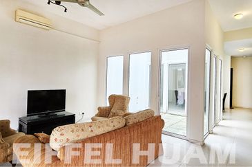 E&O 2.5 STOREY ARIZA COURTYARD TERRACE