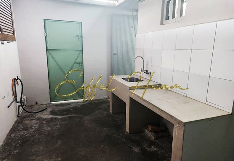 Single Storey Corner House @ Fettes