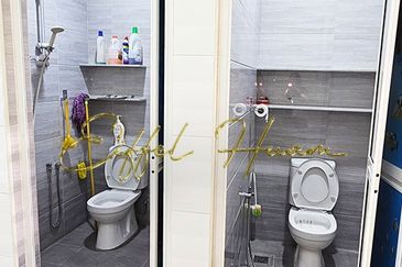 Well Renovated Double Storey Semi-D @ Taman Guan Joo Seng
