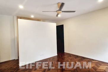 3 STOREY SEMI-D @ E&O SERI TANJUNG PINANG