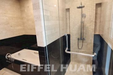 3 STOREY SEMI-D @ E&O SERI TANJUNG PINANG