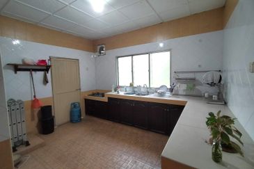 Sungai Burung, Bukit Rimau