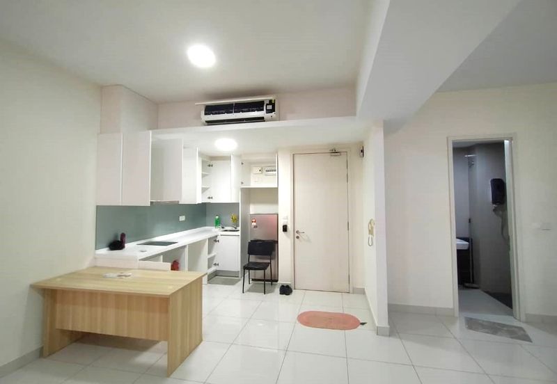 Pandora @ Tropicana Metropark