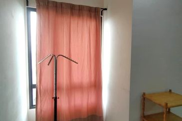 Pandora @ Tropicana Metropark