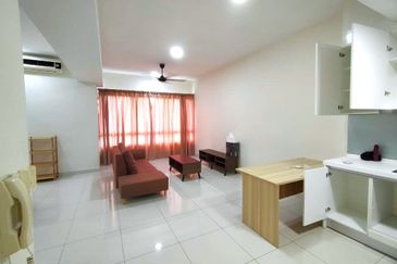 Pandora @ Tropicana Metropark