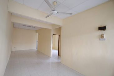 Taman Seroja, Bandar Baru Salak Tinggi