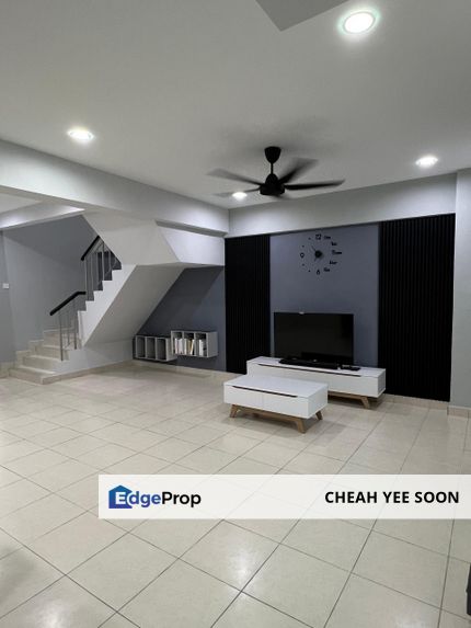 Sering Akasia Cheras LIKE NEW TOP Duplex Unit Super Deal Below Market!, Kuala Lumpur, Cheras