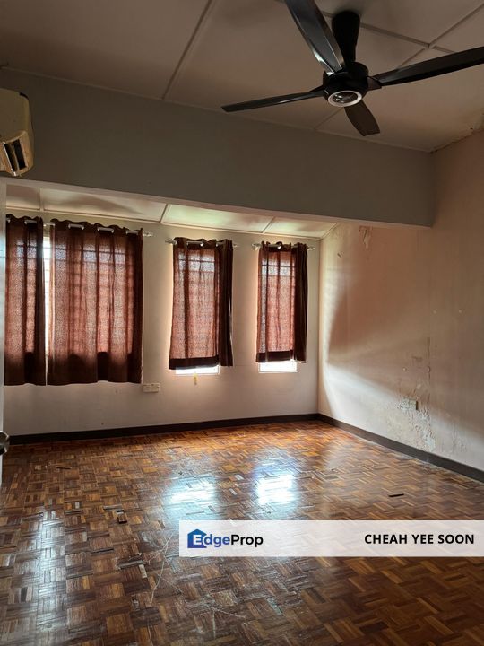 SS 19 Double Storey Terraced FREEHOLD 2R2B for Sale!, Selangor, Subang Jaya