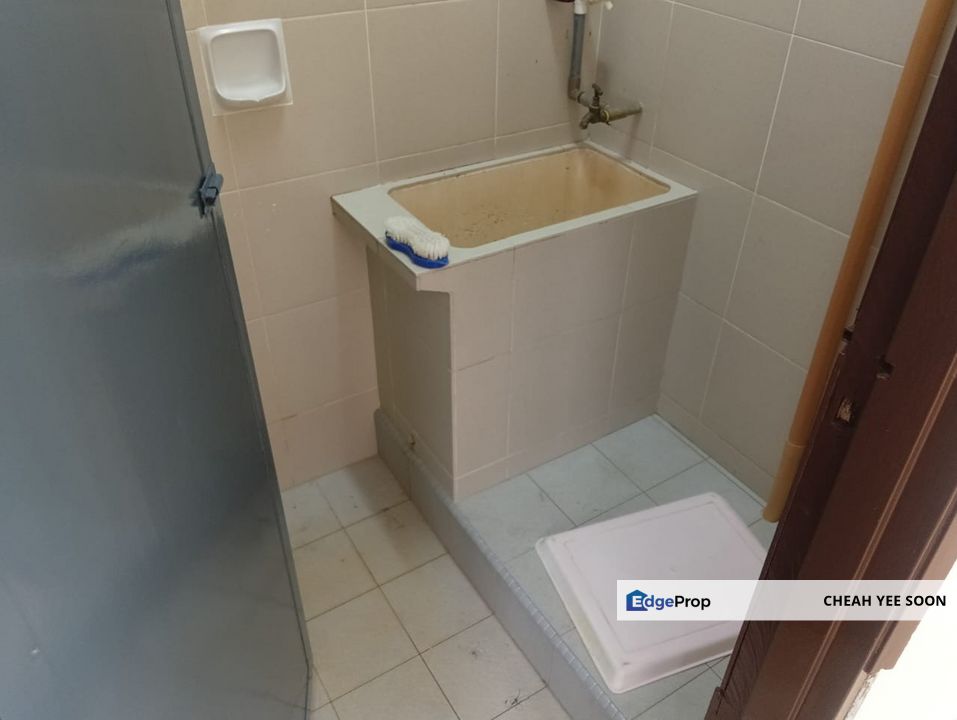 SS 19 FREEHOLD Double Storey Terraced 2R2B for Sale!, Selangor, Subang Jaya