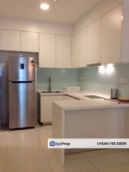 Isola Subang Jaya Fully Furnished 2R2B Near LRT/KTM for Rent!, Selangor, Subang Jaya