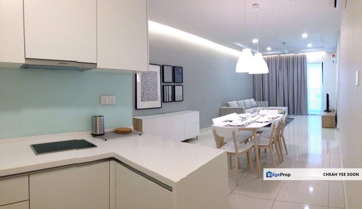 Isola Subang Jaya Fully Furnished 2R2B Near LRT/KTM for Rent!, Selangor, Subang Jaya