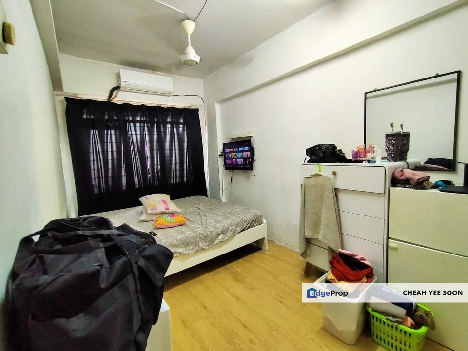 Taman Desaria Low Deposit End Lot 3R2B for Quick Sale!!, Selangor, Petaling Jaya