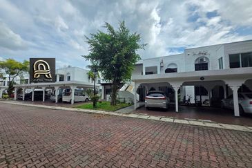 Country Villas @ County Heights