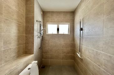 BANDAR AINSDALE (MEKAR)