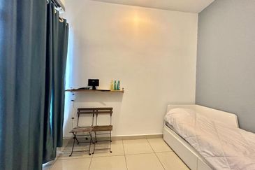 BANDAR AINSDALE (MEKAR)