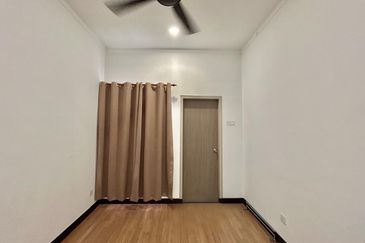 BANDAR AINSDALE (MEKAR)