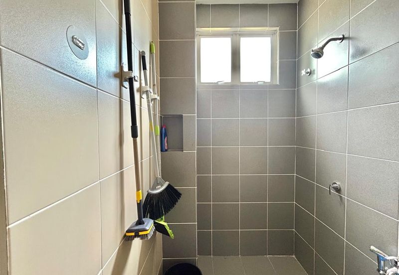 BANDAR AINSDALE (MEKAR)