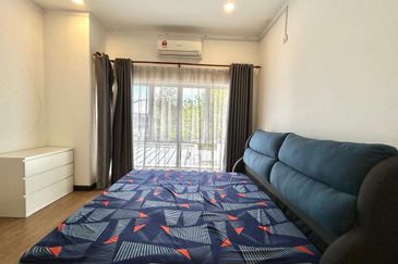 BANDAR AINSDALE (MEKAR)