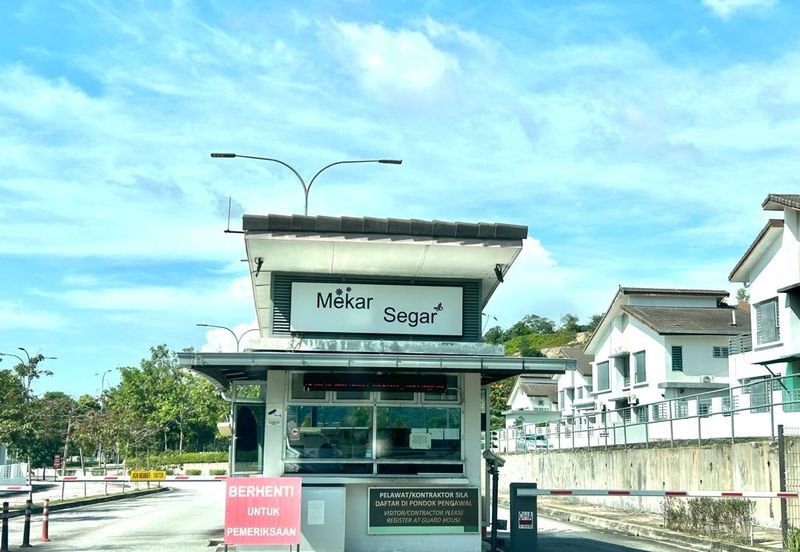 BANDAR AINSDALE (MEKAR)