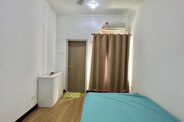 BANDAR AINSDALE (MEKAR)