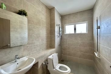 BANDAR AINSDALE (MEKAR)