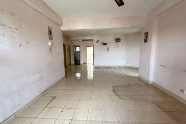 KONDOMINIUM TASIK MEWAH